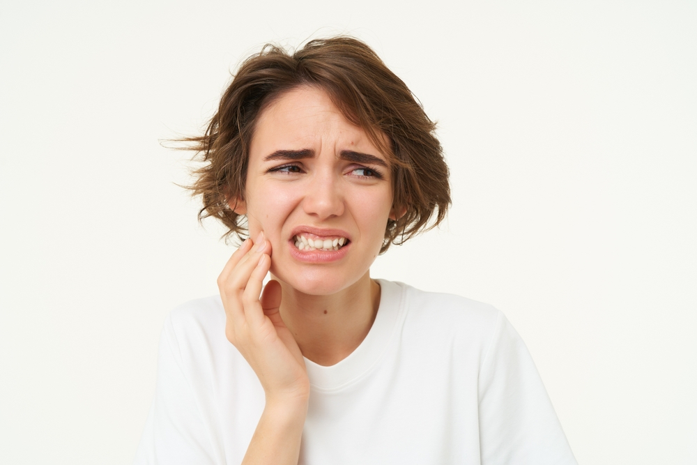 8 Causes of Toothaches (And How to Treat Them)